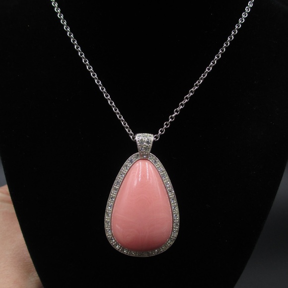 Jewelry - 22" Silver Tone Chain & Faux Pink Stone Necklace